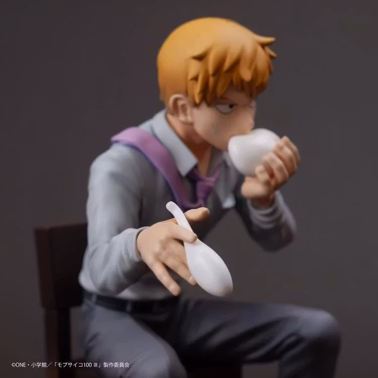 Mob Psycho 100 x Bunbougu Cafe 2022 Arataka Reigen Figure