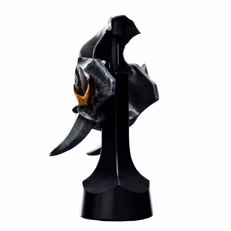 Warhammer Age of Sigmar Orruk Ardboy Miniature Helmet Replica