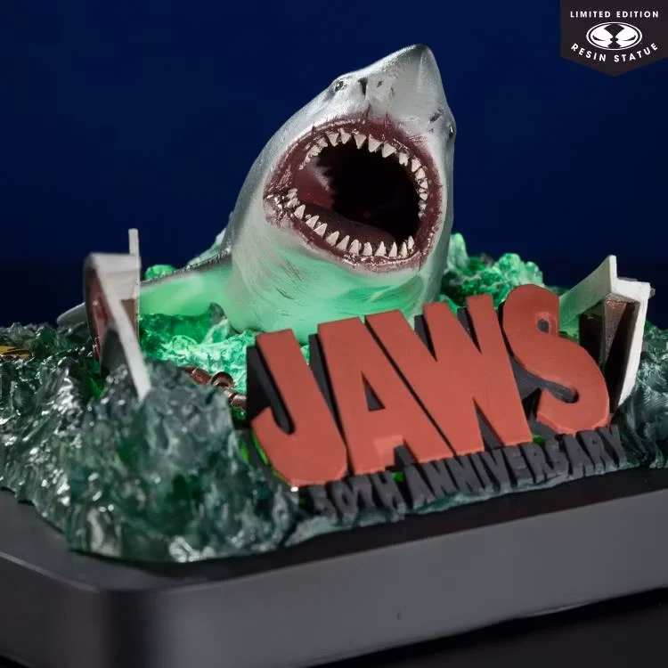 Jaws 50th Anniversary Movie Maniacs 1/48 Scale Limited Edition Statue