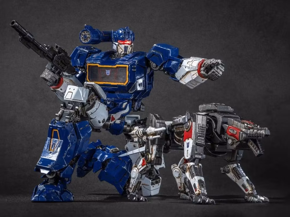 Transformers: Bumblebee Soundwave Advanced Model Kit Pro