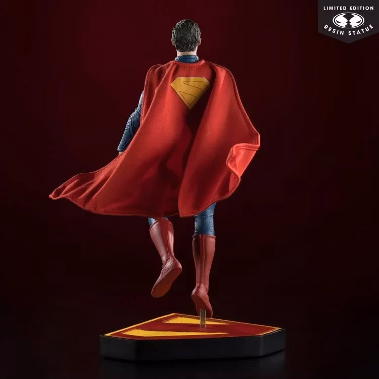 Superman (2025) Superman 1/6 Scale Limited Edition Statue