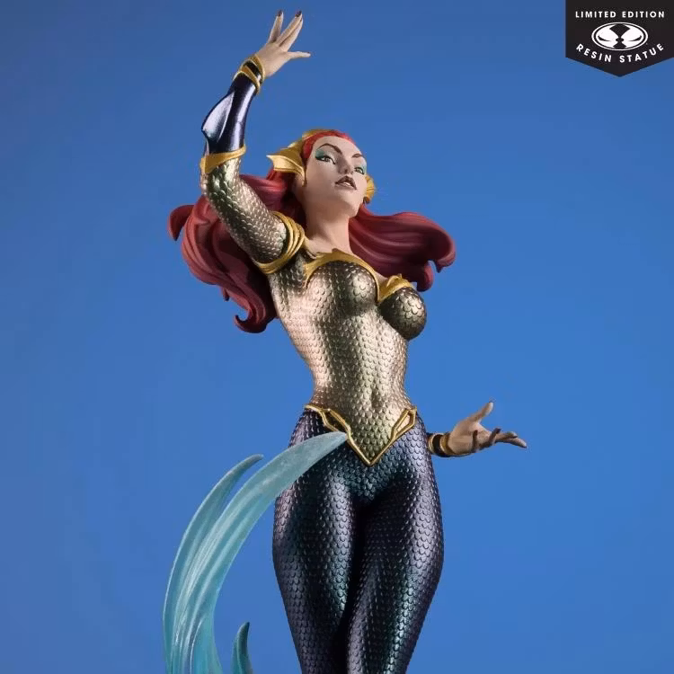 DC Covers Girls Mera 1/8 Scale Limited Edition Statue (J. Scott Campbell)