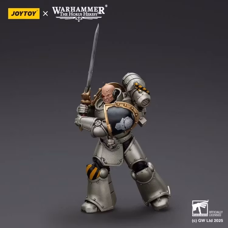 Warhammer: The Horus Heresy Iron Warriors Command Squad Chosen with Legion Standard 1/18 Scale Action Figure