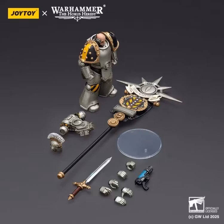 Warhammer: The Horus Heresy Iron Warriors Command Squad Chosen with Legion Standard 1/18 Scale Action Figure