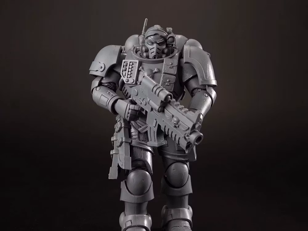 Warhammer 40,000 Ultramarines Lieutenant in Phobos Armor (Artist Proof) Action Figure