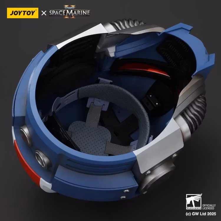 Warhammer 40,000: Space Marine 2 Ultramarines Lieutenant Titus' MKX Wearable Helmet Replica with Display Stand
