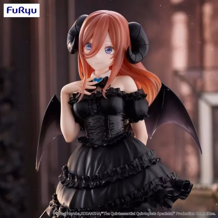 The Quintessential Quintuplets BiCute Dark Miku Nakano Figure