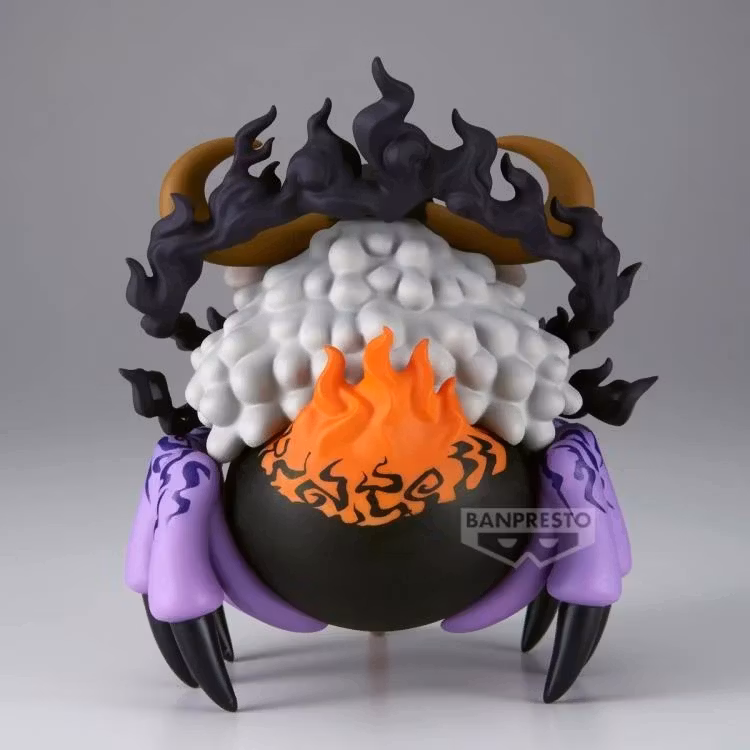 One Piece Mega World Collectable Figure St. Jaygarcia Saturn