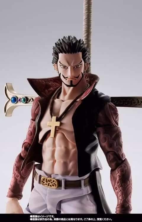 One Piece S.H.Figuarts Dracule Mihawk -Hawk Eye- Exclusive Action Figure