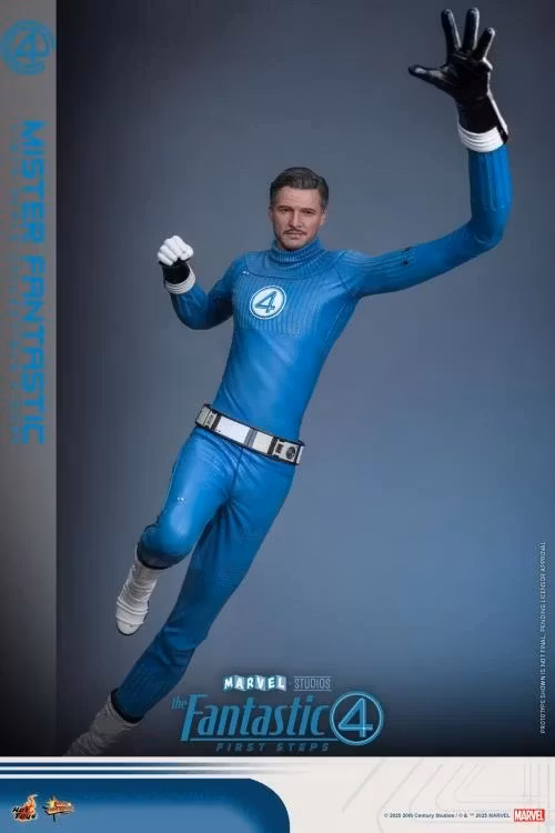 The Fantastic Four: First Steps MMS Mister Fantastic and H.E.R.B.I.E. 1/6th Scale Collectible Figure Set