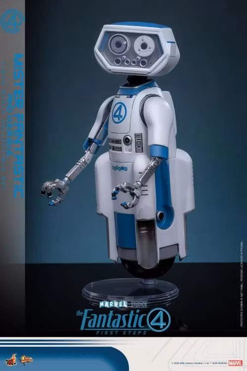 The Fantastic Four: First Steps MMS Mister Fantastic and H.E.R.B.I.E. 1/6th Scale Collectible Figure Set