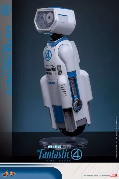 The Fantastic Four: First Steps MMS Mister Fantastic and H.E.R.B.I.E. 1/6th Scale Collectible Figure Set