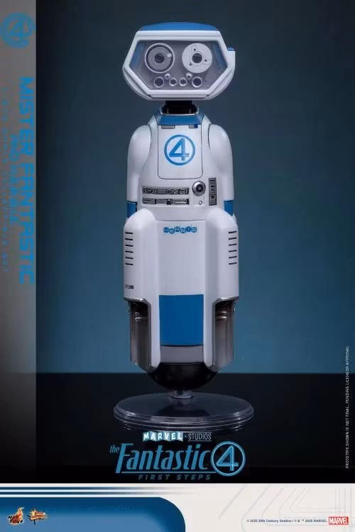 The Fantastic Four: First Steps MMS Mister Fantastic and H.E.R.B.I.E. 1/6th Scale Collectible Figure Set