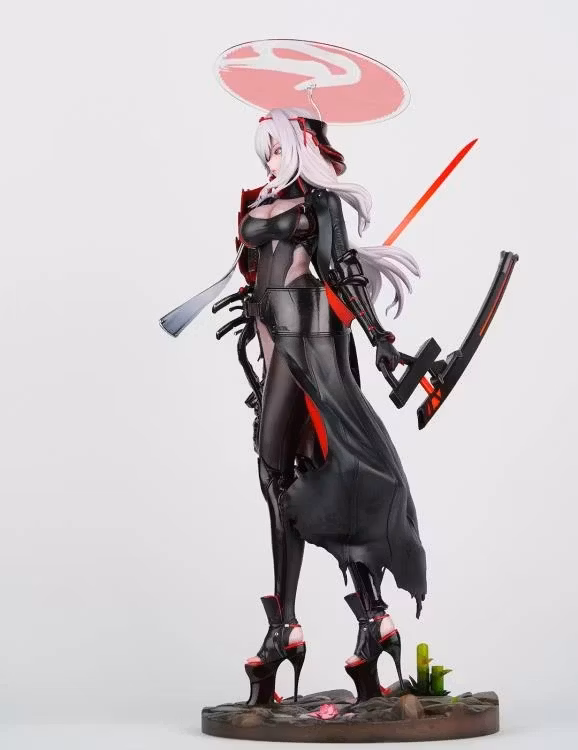 Goddess of Victory: Nikke Scarlet (Black Shadow Ver.) 1/4 Scale Figure