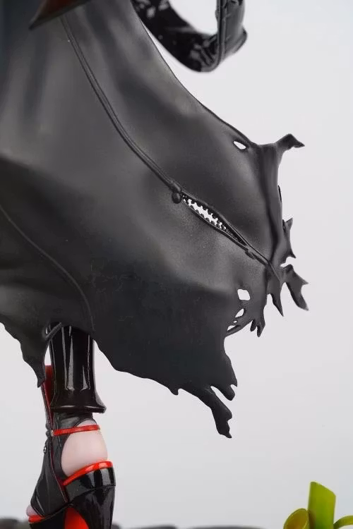 Goddess of Victory: Nikke Scarlet (Black Shadow Ver.) 1/4 Scale Figure