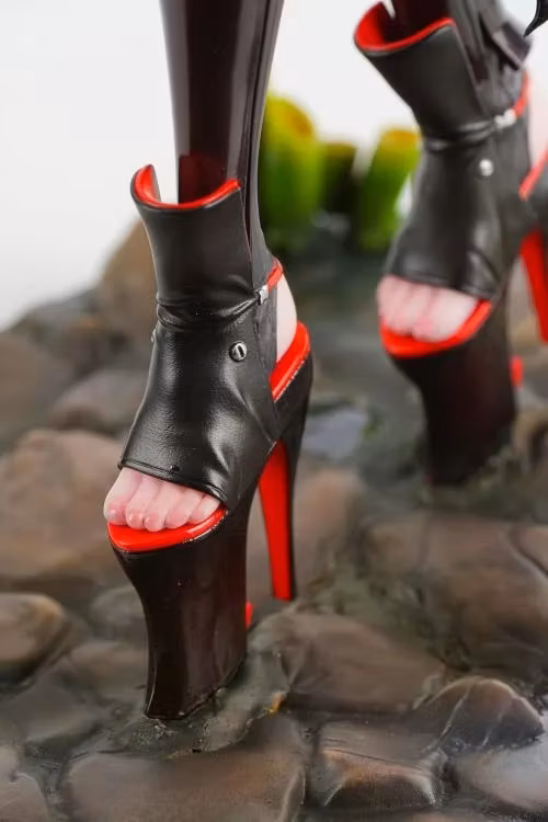 Goddess of Victory: Nikke Scarlet (Black Shadow Ver.) 1/4 Scale Figure