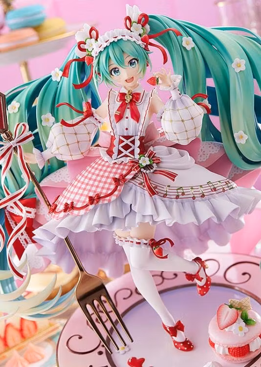 Vocaloid Hatsune Miku Strawberry Motif (15th Anniversary Ver.) 1/7 Scale Figure (Rerelease)