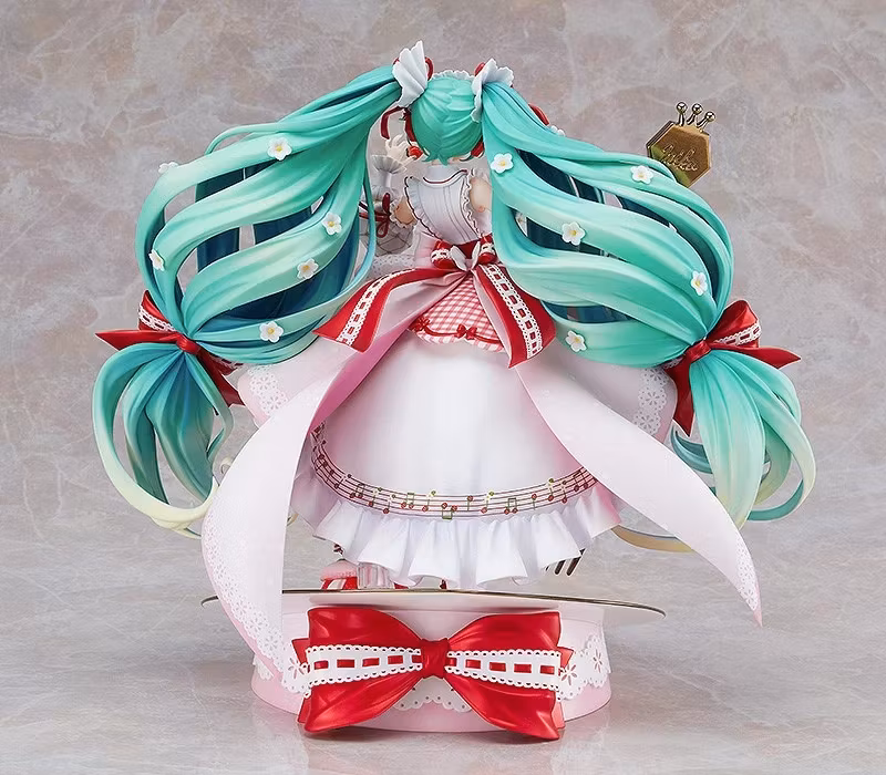 Vocaloid Hatsune Miku Strawberry Motif (15th Anniversary Ver.) 1/7 Scale Figure (Rerelease)