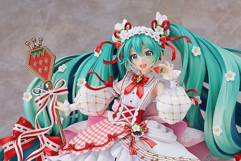 Vocaloid Hatsune Miku Strawberry Motif (15th Anniversary Ver.) 1/7 Scale Figure (Rerelease)