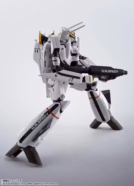 Macross Zero Hi-Metal R VF-0S Phoenix (Roy Focker Use) + QF-2200D-Ghost Action Figure