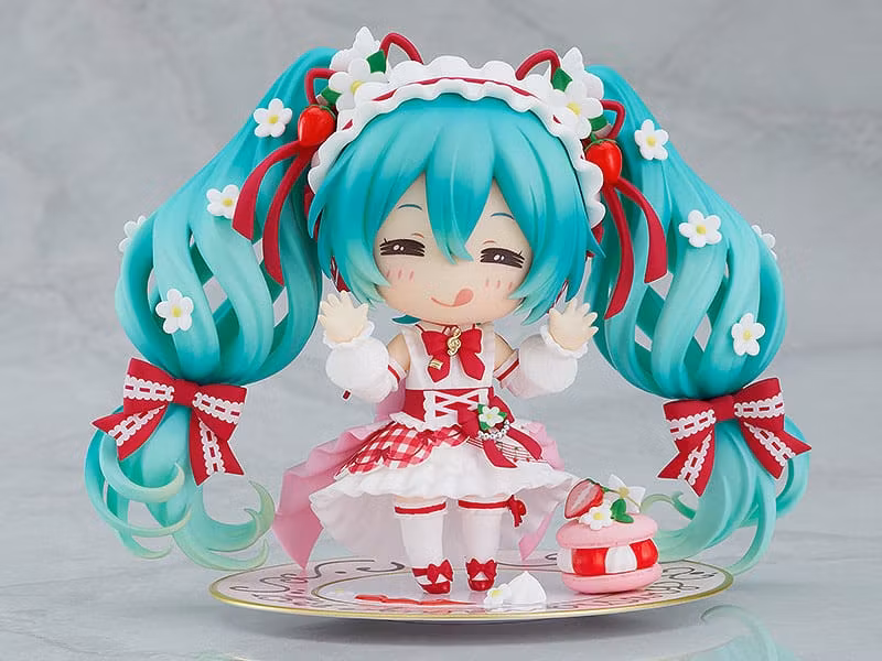 Vocaloid Nendoroid  Hatsune Miku (15th Anniversary Ver.) with Bonus