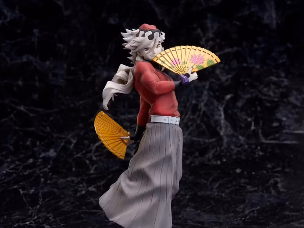 Demon Slayer: Kimetsu no Yaiba Douma Figure