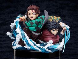 Demon Slayer: Kimetsu no Yaiba Tanjiro Kamado & Giyu Tomioka Figure
