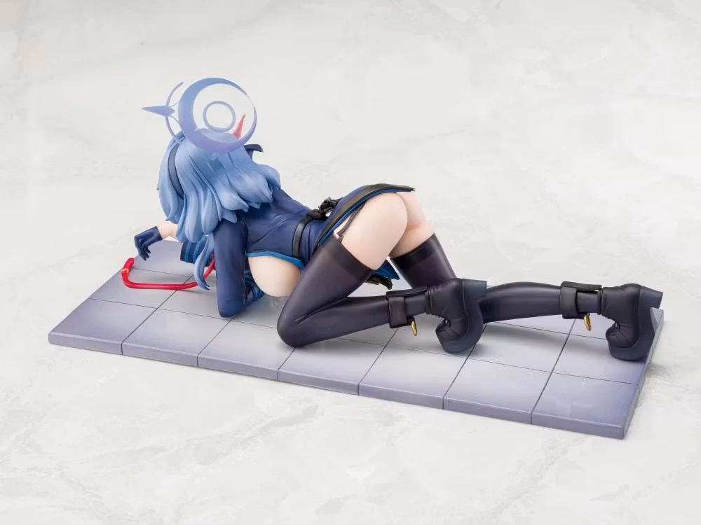 Blue Archive Ako (Memorial Lobby Ver.) 1/7 Scale Figure