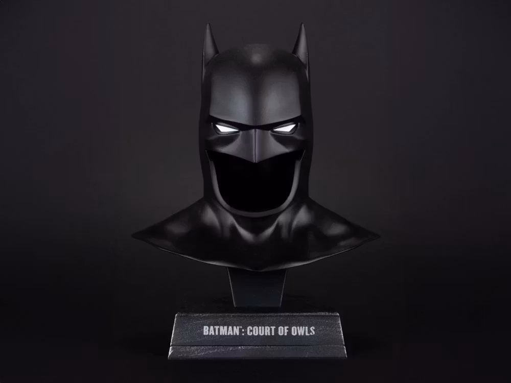 Batman: The Court of Owls Batman Cowl 1/3 Scale Replica
