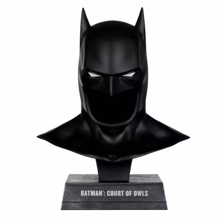 Batman: The Court of Owls Batman Cowl 1/3 Scale Replica