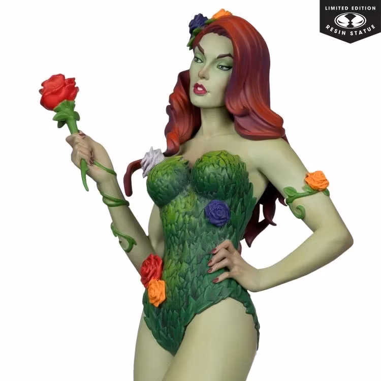 DC Covers Girls Poison Ivy 1/8 Scale Limited Edition Statue (J. Scott Campbell)