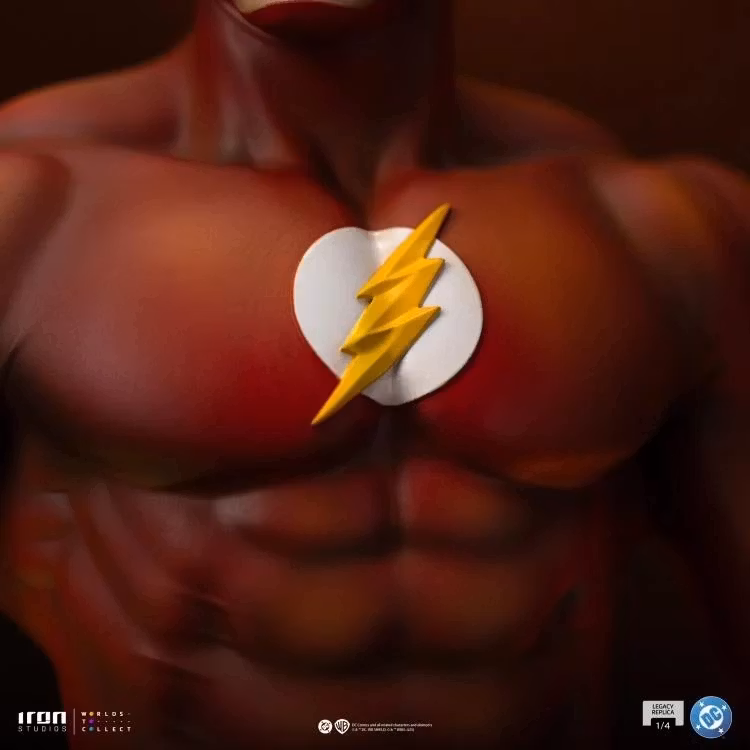 DC Comics Series 9 Legacy Replica The Flash 1/4 Scale Statue