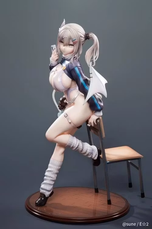 Sune Illustration Silent Gal Succubus Shinomiya Yuki 1/6 Scale Figure