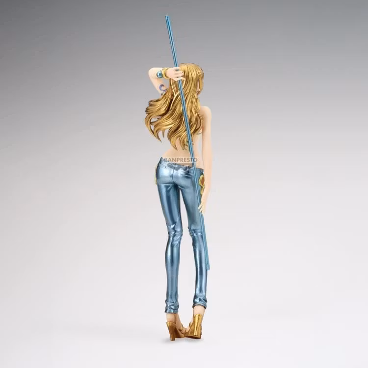 One Piece Glitter & Glamours Nami (Special Color Ver. B) Figure