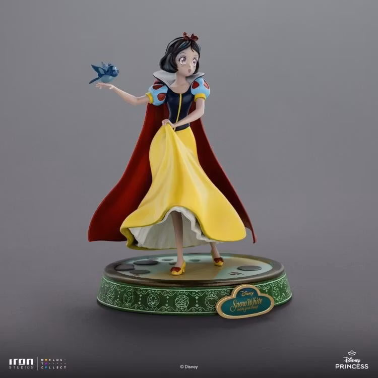 Snow White and the Seven Dwarfs Anime Princess Snow White Statue