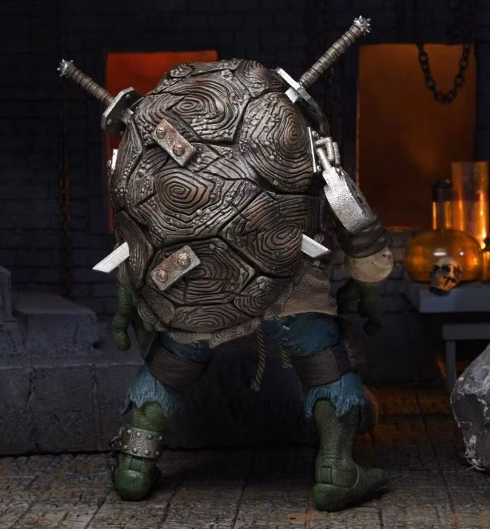Universal Monsters x Teenage Mutant Ninja Turtles Ultimate Leonardo as The Hunchback