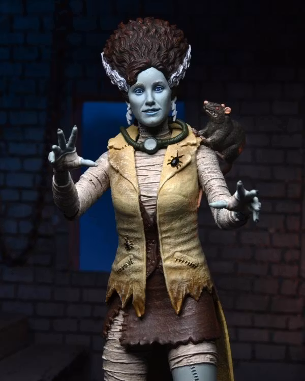 Universal Monsters x Teenage Mutant Ninja Turtles Ultimate April O'Neil as The Bride of Frankenstein