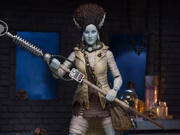 Universal Monsters x Teenage Mutant Ninja Turtles Ultimate April O'Neil as The Bride of Frankenstein