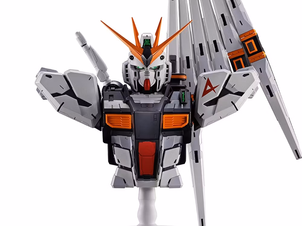 Mobile Suit Gundam: Char's Counterattack Bustisan Ichibansho Nu Gundam Figure