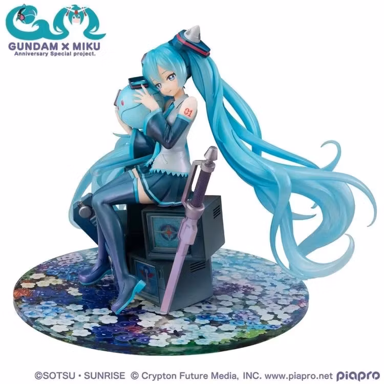 Mobile Suit Gundam 45th Anniversary x Hatsune Miku Lucrea Hatsune Miku x 00 Gundam Figure
