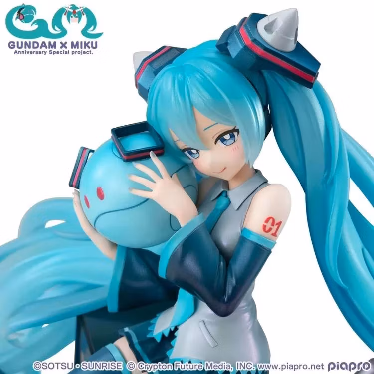Mobile Suit Gundam 45th Anniversary x Hatsune Miku Lucrea Hatsune Miku x 00 Gundam Figure