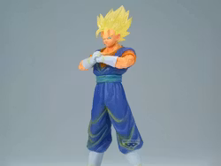 Dragon Ball Super Clearise Super Saiyan Vegito Figure