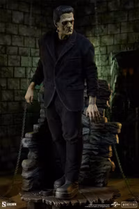 Universal Monsters Premium Format Mixed Media Frankenstein's Monster (Fabric Costuming Ver.) Statue