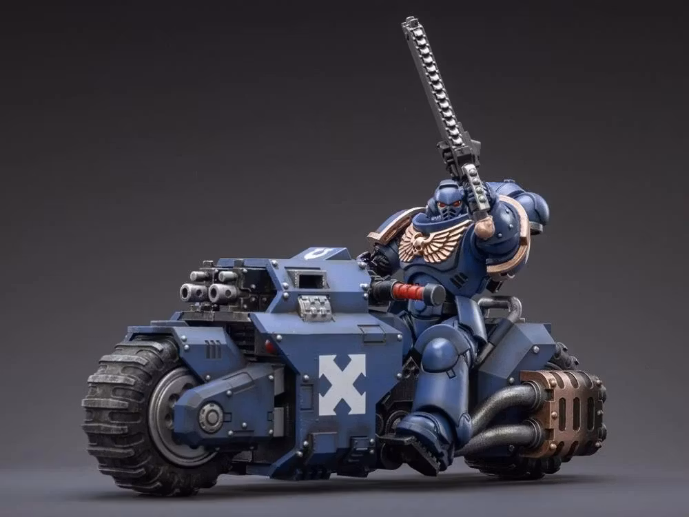 Warhammer 40k Ultramarines Raider-Pattern Combat Bike 1/18 Scale