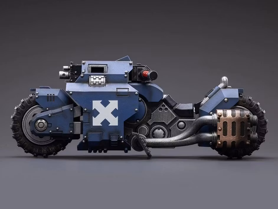 Warhammer 40k Ultramarines Raider-Pattern Combat Bike 1/18 Scale