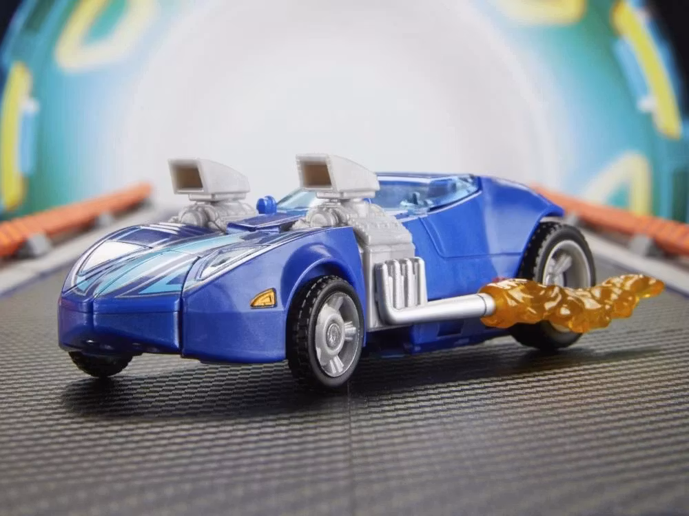 Transformers Collaborative Hot Wheels x Transformers Deluxe Class Twin Mill