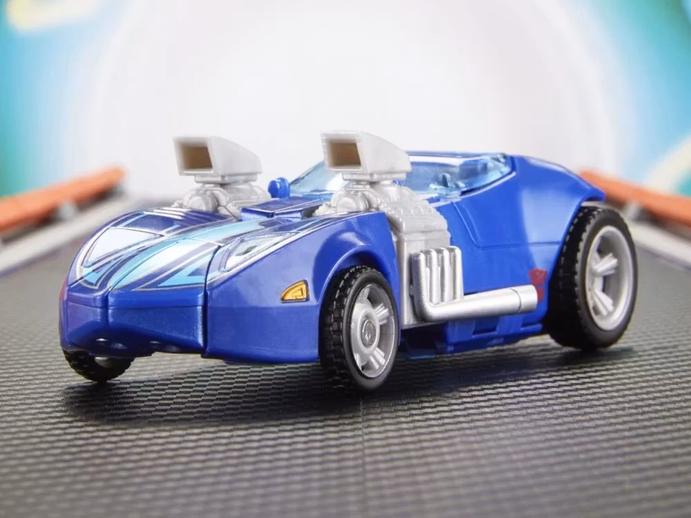 Transformers Collaborative Hot Wheels x Transformers Deluxe Class Twin Mill