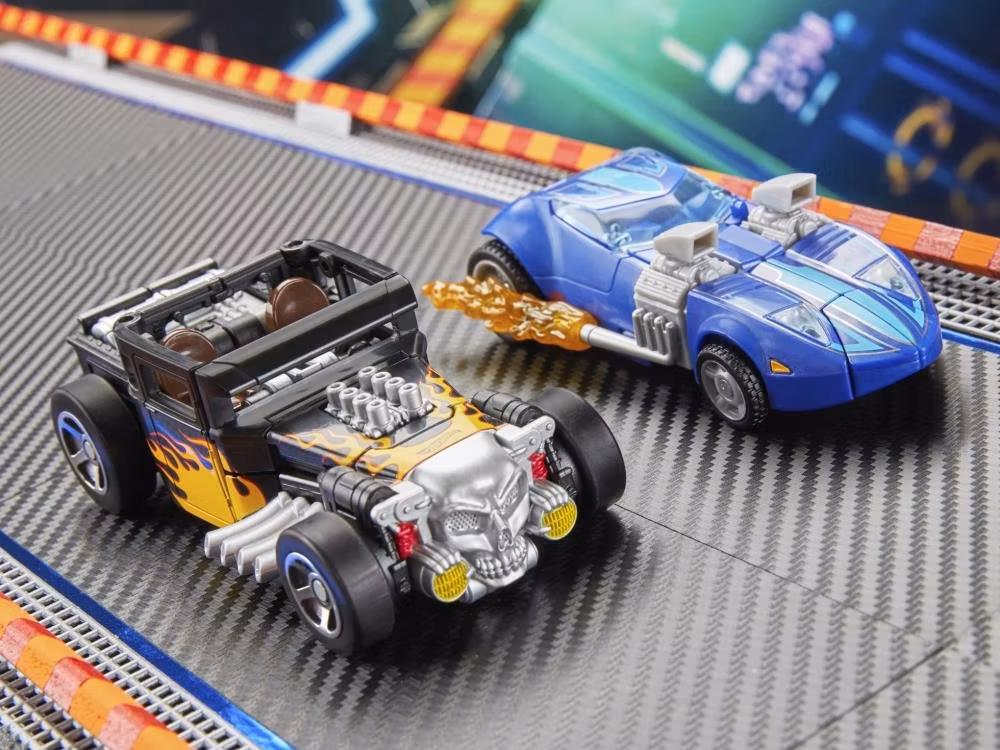 Transformers Collaborative Hot Wheels x Transformers Deluxe Class Twin Mill
