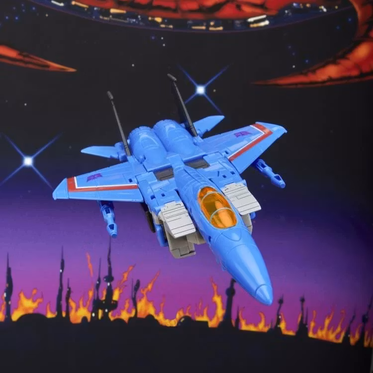 The Transformers: The Movie Studio Series Voyager Class Thundercracker