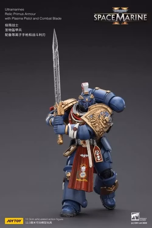 Warhammer 40,000: Space Marine 2 Ultramarines Relic Primus Armor with Plasma Pistol and Combat Blade 1/18 Scale Action Figure